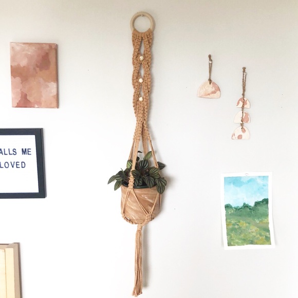 New Handmade Macramé Wall Plant Holder - Picture 3 of 11